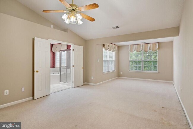 Building Photo - 13280 Maple Creek Ln