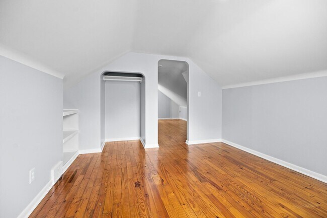 Building Photo - Freshly Remodeled 3-Bedroom Cape Cod in The Heart of Richmond Heights