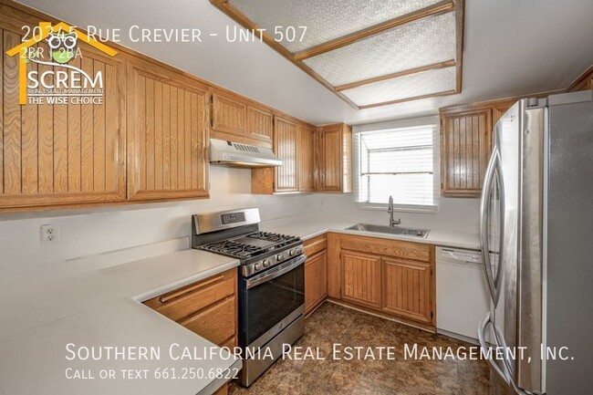 Building Photo - Two Bedroom Lower Unit in Santa Clarita