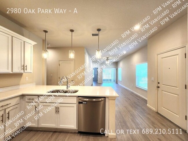 Building Photo - 2980 Oak Park Way