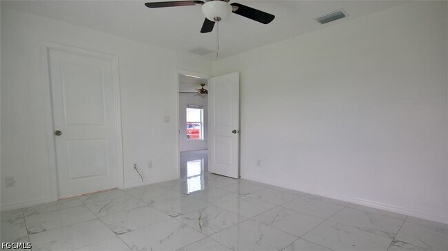 Building Photo - 3433 Jeffcott St