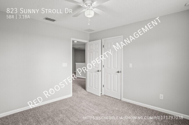 Building Photo - 823 Sunny Stroll Dr