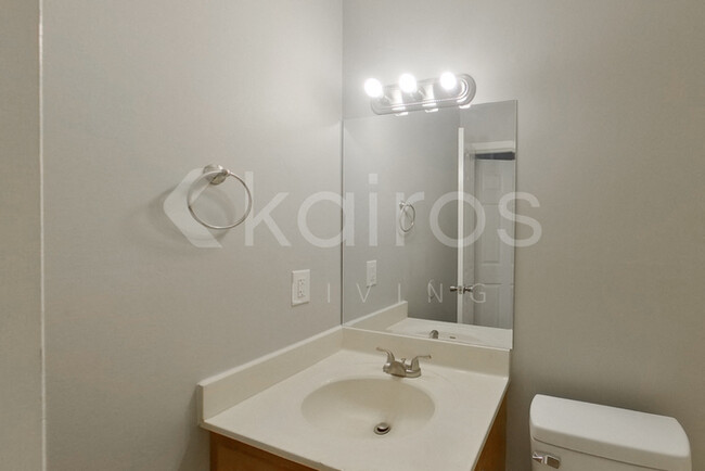 Building Photo - 401 Beaver Pointe Dr
