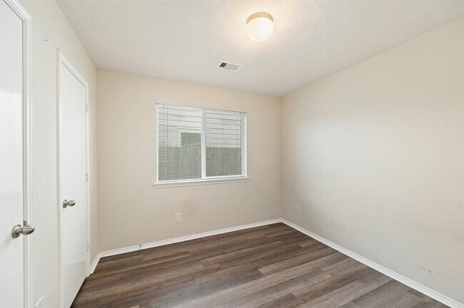 Building Photo - 17219 Osprey Landing Dr