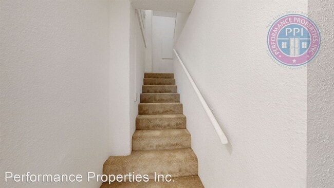 Building Photo - 5 br, 3 bath House - 43 Ladd Street