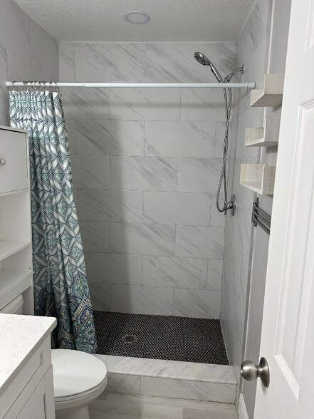 Building Photo - 3204 Delray Dr
