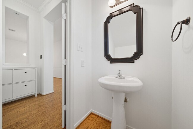 Building Photo - 2623 Shady Acres Ct