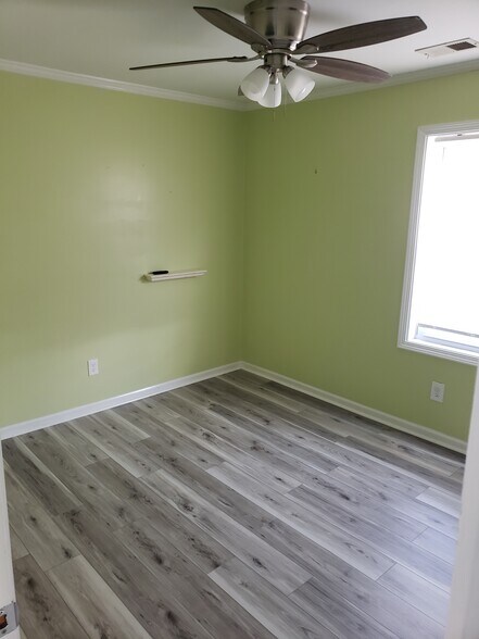 Building Photo - 1207 Fort Fisher Blvd N