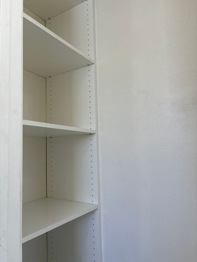 Building Photo - 207 West Eleventh Avenue #B, Escondido, CA 92025