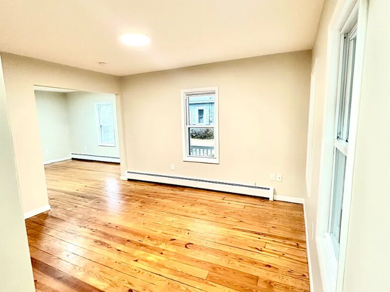 Building Photo - 6 Commercial Ave