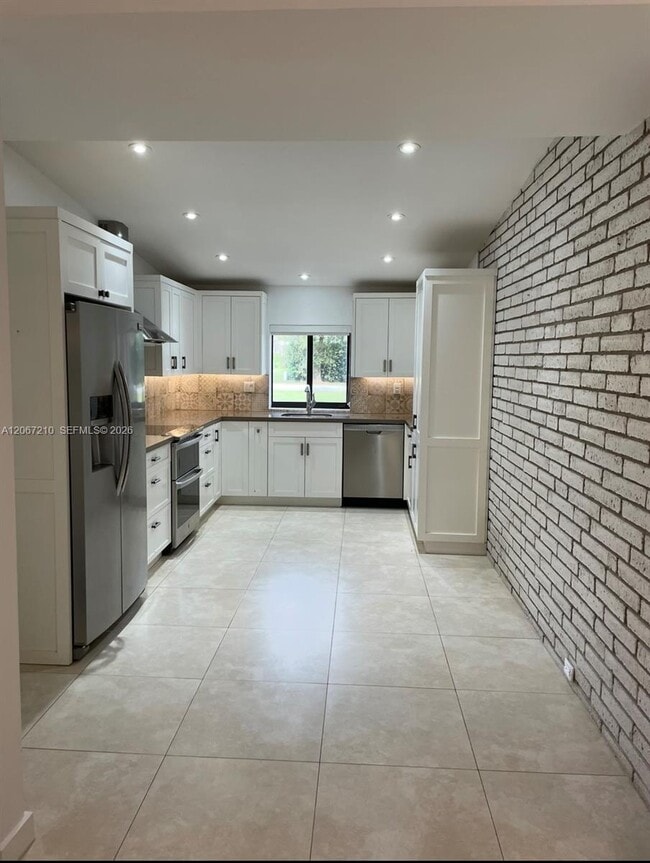 Building Photo - 8250 SW 108th St