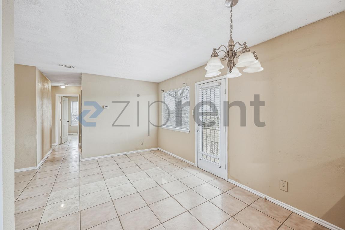 Building Photo - 6916 Shady Grove Dr