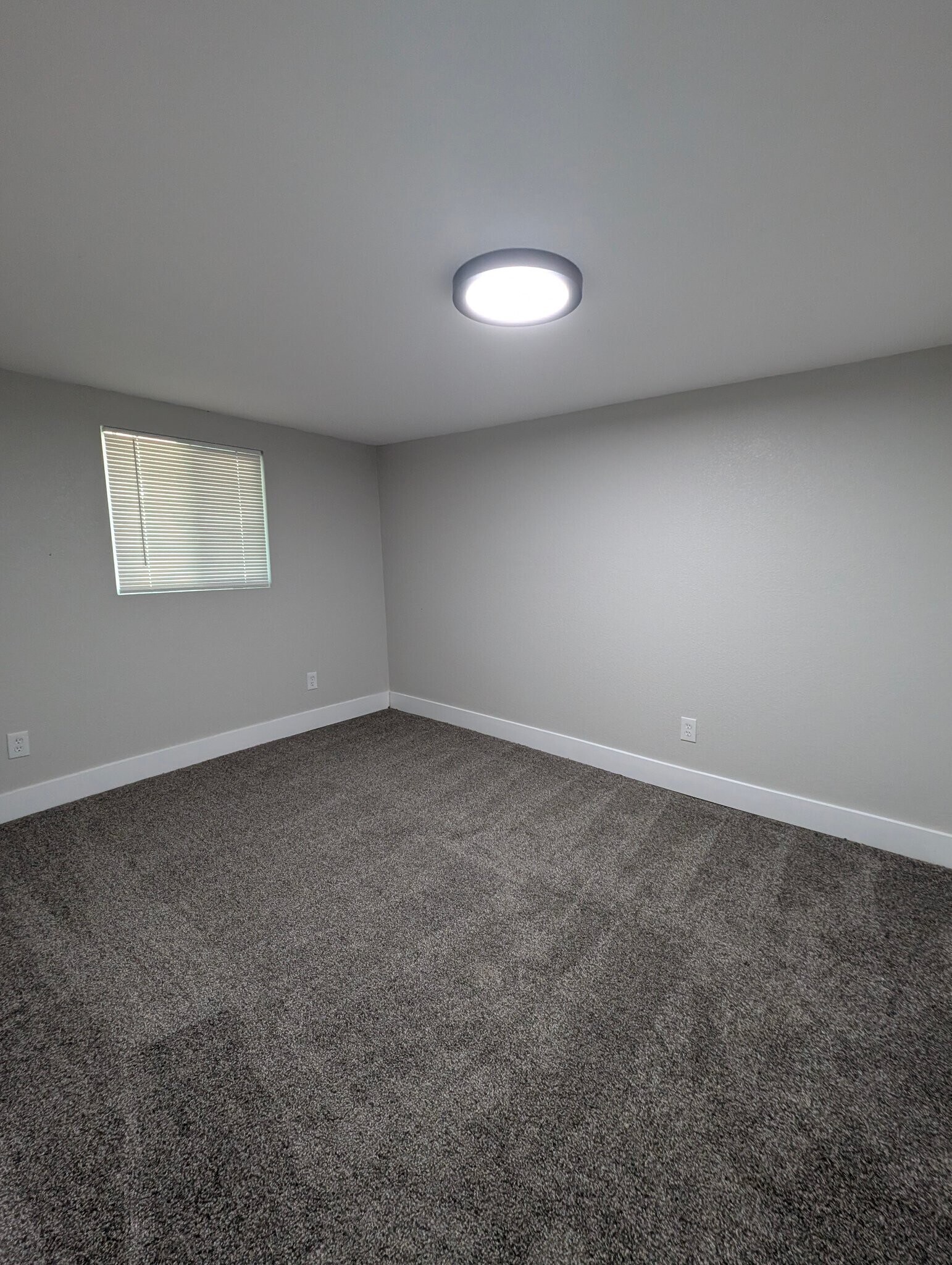 Building Photo - 95 Arbol Ave