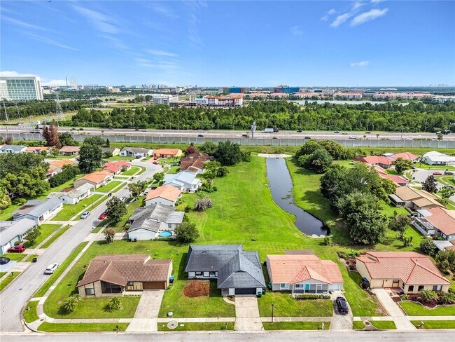 Building Photo - 5501 Memorial Dr