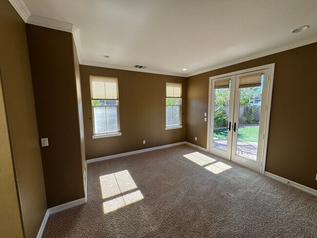 Building Photo - Gorgeous La Costa Executive Home – 5 Bed /...