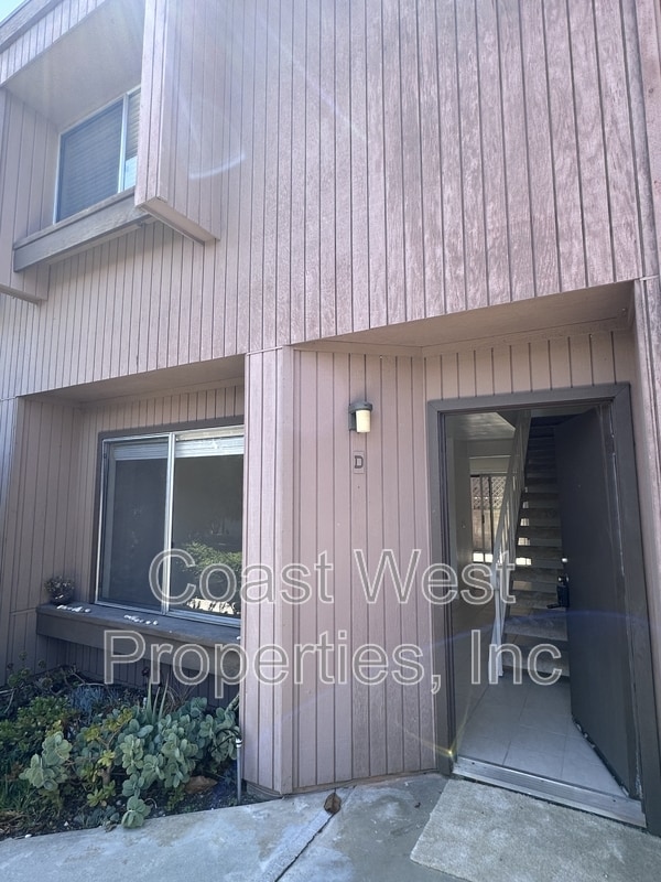 Building Photo - 129 Jupiter St