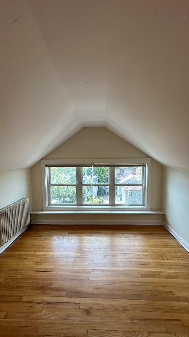 Building Photo - 319 N Blair St