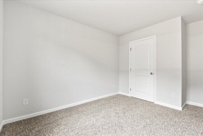 Building Photo - Cullman City Limits - pet friendly