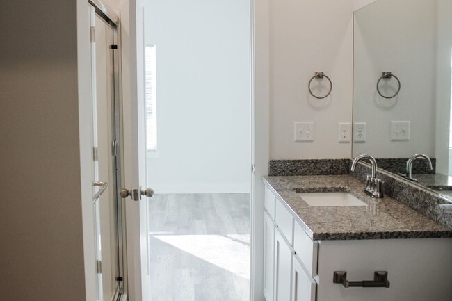 Building Photo - Froli Villas Alex Plan