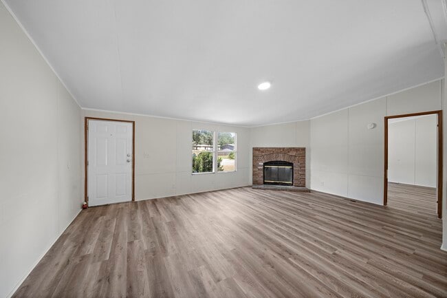 Building Photo - 16482 Pisces Rd