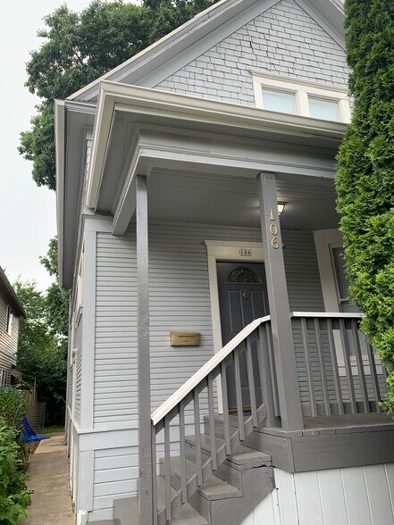 Building Photo - 106 SE 80th Ave
