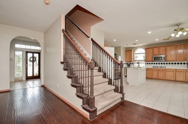 Building Photo - 2515 Lansing Cir