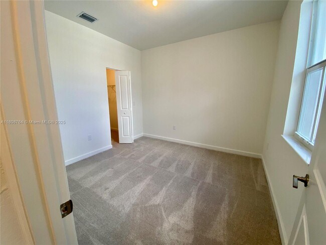 Building Photo - 4666 NW 120th Way