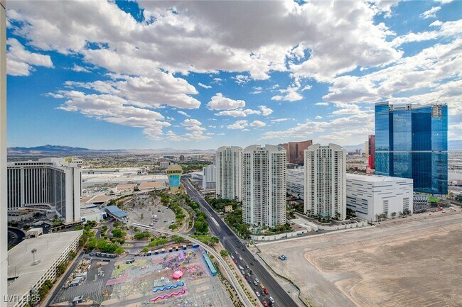 Building Photo - 222 Karen Ave