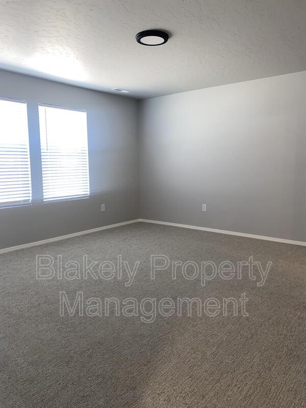 Building Photo - 1415 Carrol Town Wy