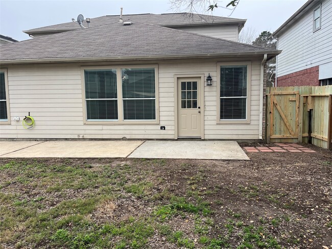 Building Photo - 911 Chapwood Ct