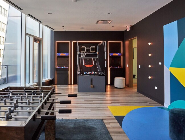 Building Photo - 1006 S Michigan Ave