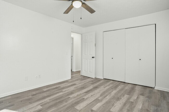 Building Photo - 3745 Woodford Ave NW