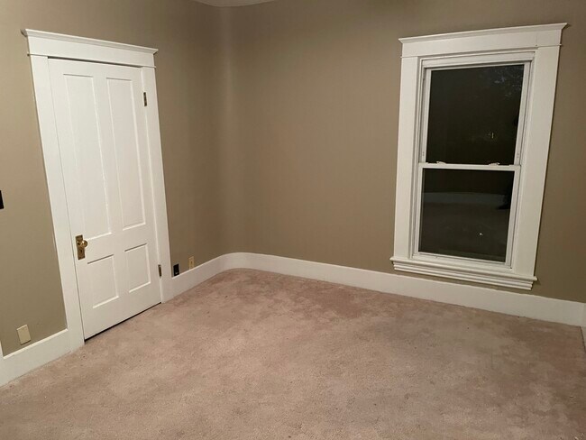 Unit2 Second Bedroom - 101 Walnut St