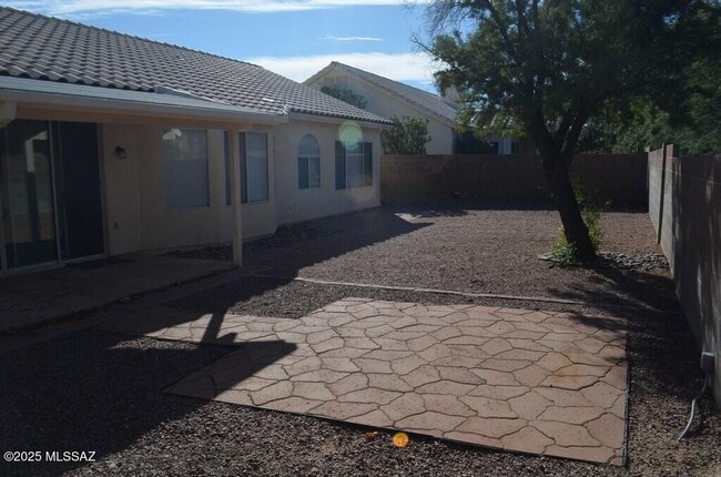 Building Photo - 942 S Suncove Dr