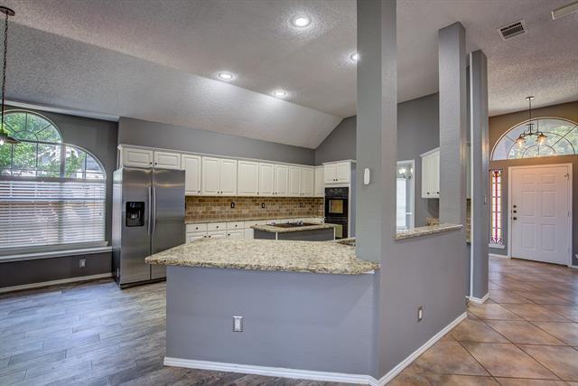 Building Photo - 2627 Bordeaux Dr