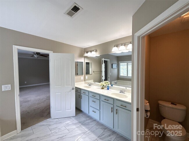 Building Photo - 8112 Calistoga Lane