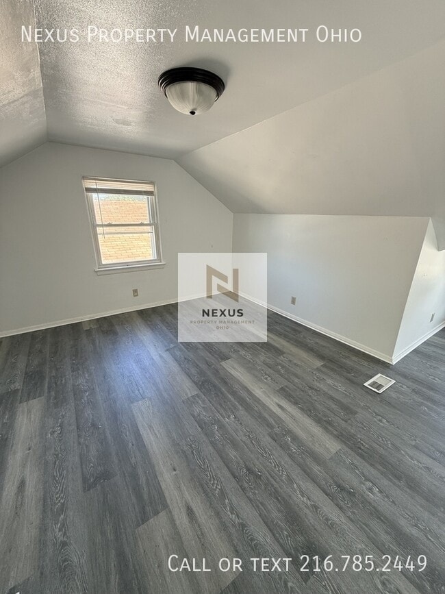 Building Photo - 4492 W 170th St