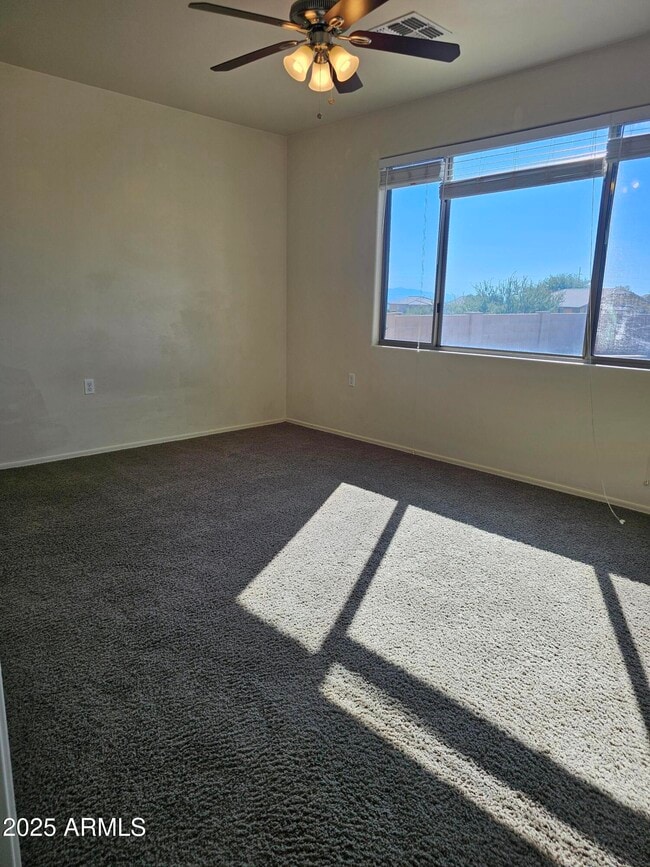 Building Photo - 1579 W Cottonwood Blfs Dr
