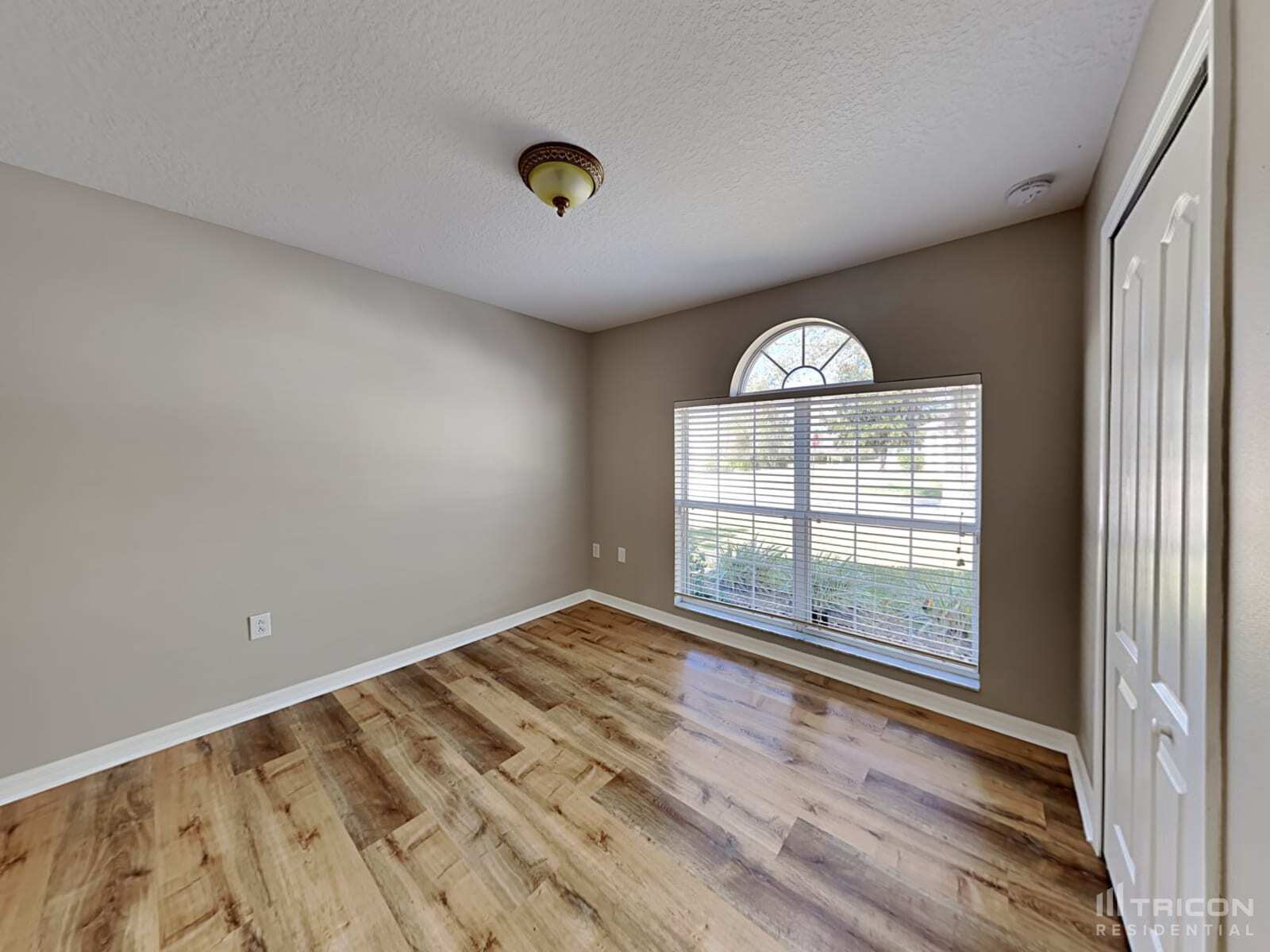 Building Photo - 15822 Pond Rush Ct