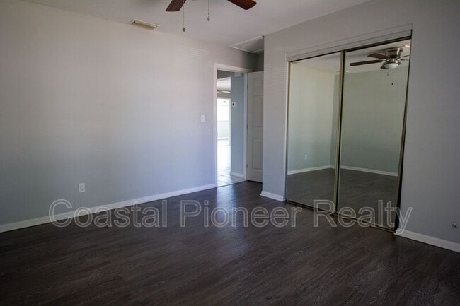 Building Photo - 10760 62nd Ave N