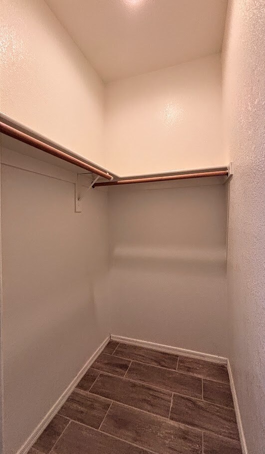 Building Photo - Spacious 4 bedroom 2 bath home near Sabino...