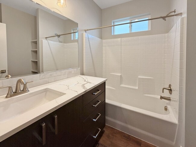 Building Photo - New 3-Bedroom Nampa Home with Quartz Counters, Walk-In Pantry & Dog-Friendly Policy