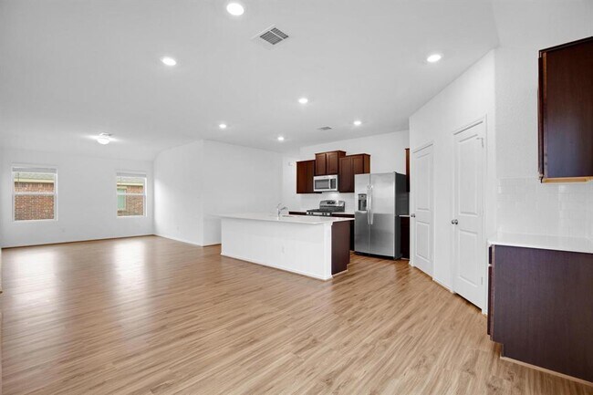 Building Photo - 21409 Resource Rd