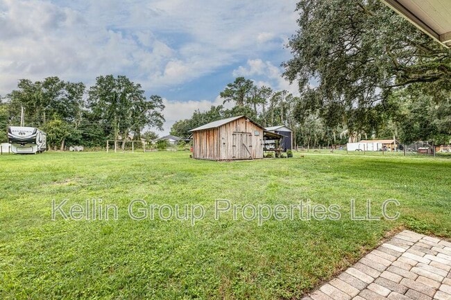 Building Photo - 2220 Mini Ranch Rd