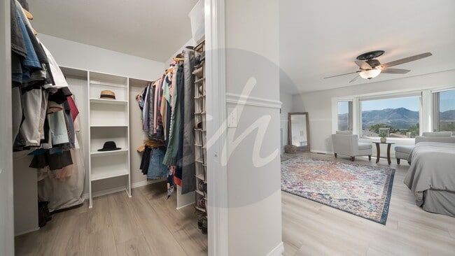 Building Photo - Remodeled Gem in Briargate