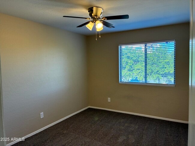 Building Photo - 15326 W Lundberg St