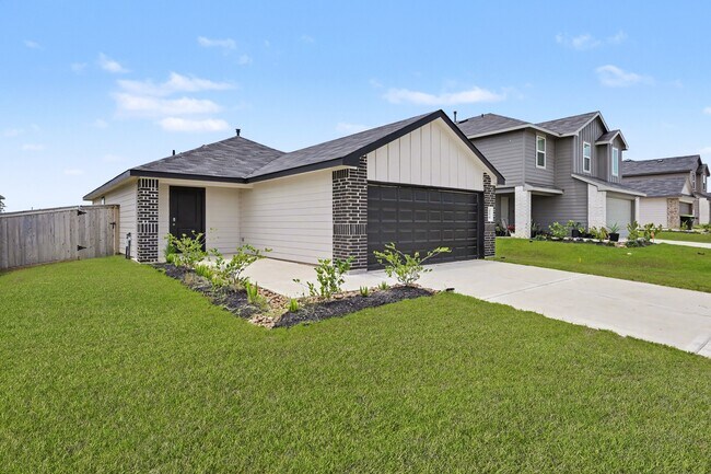 Building Photo - 40839 Hawthorne Glades St