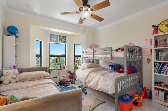 Building Photo - 2741 Via Cipriani