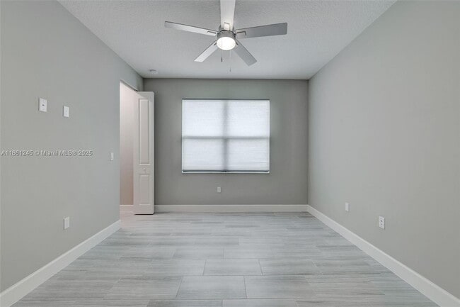 Building Photo - 11665 SW Marine Wy