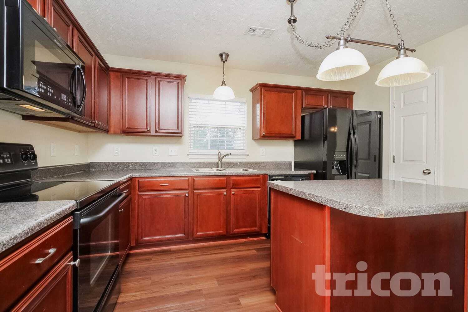 Building Photo - 3001 Deer Trail Dr